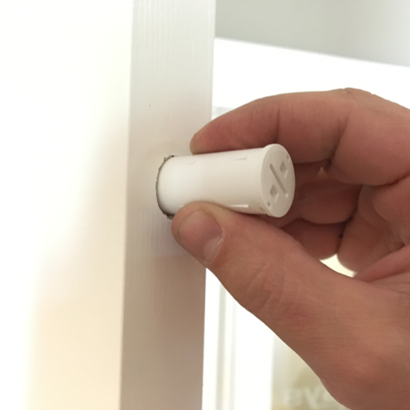 Qolsys IQ Recessed Door Lifestyle-2 MEDIUM